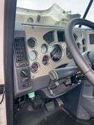 2013 Mack CXU613 showing 359,326 mi, 8,691 hrs - runs