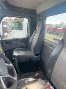 2015 Peterbilt 567 showing 31,476 mi, 7,804 hrs - runs