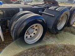 2014 Peterbilt 567 showing 44,798 mi, 5,118 hrs- runs