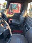 2007 Mack CHU613 showing 38,067 mi, 13,851 hrs- runs