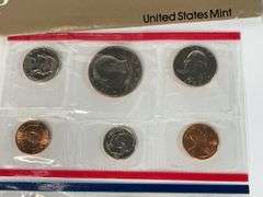 (2) 1984, 1985 Uncirculated Mint Sets