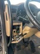 2015 Peterbilt 579 507,402 mi, hrs unknown- doesn't run