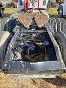 2015 Peterbilt 567 showing 31,476 mi, 7,804 hrs - runs