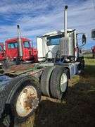 2014 Mack CHU613 showing 498,610 mi, 11,275 hrs - runs