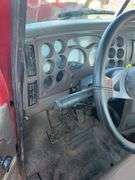 2007 Mack CHU613 showing 38,067 mi, 13,851 hrs- runs