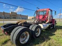2012 Mack CHU613 showing 44,418 mi, 11,155 hrs- runs