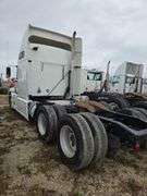 2014 Mack CXU613 showing 573,964 mi, 13,880 hrs - runs