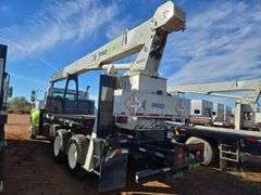 2018 Peterbilt PB348 showing 35,437 mi, 6,164 hrs - runs