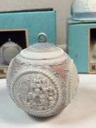 1990 LLADRO BELL AND ORNAMENT