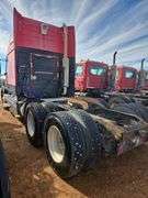 2003 Volvo showing 862,463 & 82,463 mi, 3,909 hrs - doesn't run