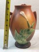ROSEVILLE THORNAPPLE VASE 818-8