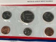 (2) 1988 and 1989 Uncirculated Mint Set