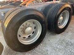 2015 Peterbilt 389 showing 53,258 mi, 8,978 hrs- runs