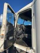 2008 Mack CXU613 showing 529,582 mi, 12,274 hrs- runs