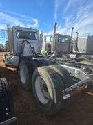 2014 Peterbilt miles & hrs unknown - doesn't run