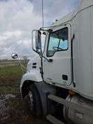 2007 Mack CXN613 565,498 mi, 10,366 hrs- doesn't run