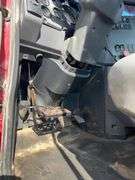 2008 Mack CHU613 showing 41,791 mi, 7,598 mi- doesn't run