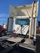 2013 Mack CXU613 showing 402,711 mi, 8,428 hrs- doesn't run