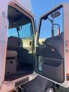 2013 Mack CXU613 showing 402,711 mi, 8,428 hrs- doesn't run