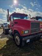 2008 Mack CHU613 showing 61,140 mi, 9,011 hrs- runs