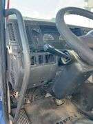 2010 Volvo VN showing 175,079 mi, hrs unknown - doesn't run