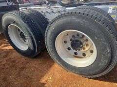 2012 Peterbilt 388 showing 30,080 mi, 7,495 hrs - doesn't run