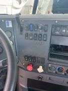 2014 Mack CHU613 showing 498,610 mi, 11,275 hrs - runs