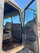 2008 Mack CXU613 showing 559,053 mi, 14,786 hrs- runs