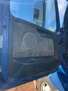 2010 Volvo VN showing 175,079 mi, hrs unknown - doesn't run