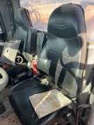 2015 Peterbilt 389 showing 20,400 mi, hrs unknown - doesn't run