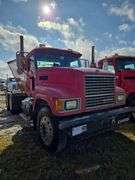 2008 Mack CHU613 showing 75,752 mi, 10,208 hrs- runs