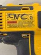 DeWalt cordless drill driver and impact driver w/ battery charger - works