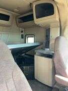 2015 Peterbilt 579 showing 453,390 mi, 22,671 hrs - runs