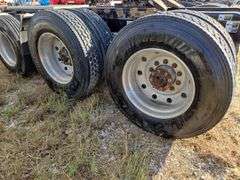 2014 Peterbilt 567 showing 44,798 mi, 5,118 hrs- runs