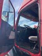 2003 Volvo showing 862,463 & 82,463 mi, 3,909 hrs - doesn't run