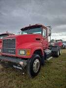 2008 Mack CHU613 showing 42,924 mi, 9,374 hrs- runs