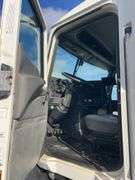 2013 Mack CXU613 showing 438,785 mi, 141,133 hrs- runs