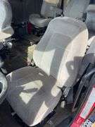 2003 Volvo showing 862,463 & 82,463 mi, 3,909 hrs - doesn't run