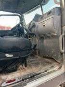 2015 Peterbilt 389 showing 53,258 mi, 8,978 hrs- runs