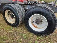 2008 Mack CHU613 showing 42,924 mi, 9,374 hrs- runs