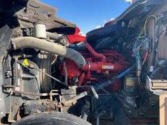 2015 International 9900 showing 218,605 mi, 6,078 hrs- runs