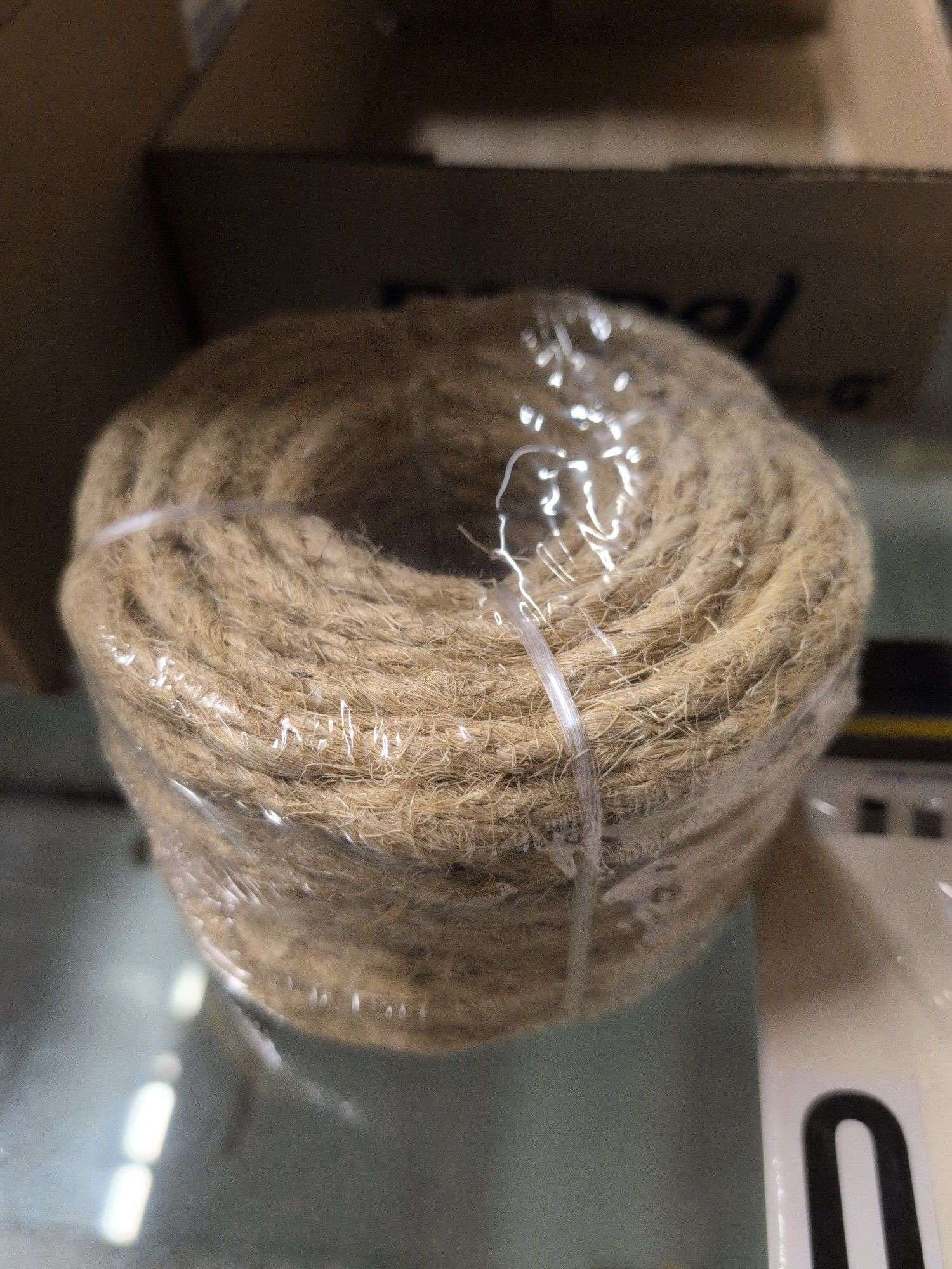 Wire brush set, pocket knife, GFI, and more