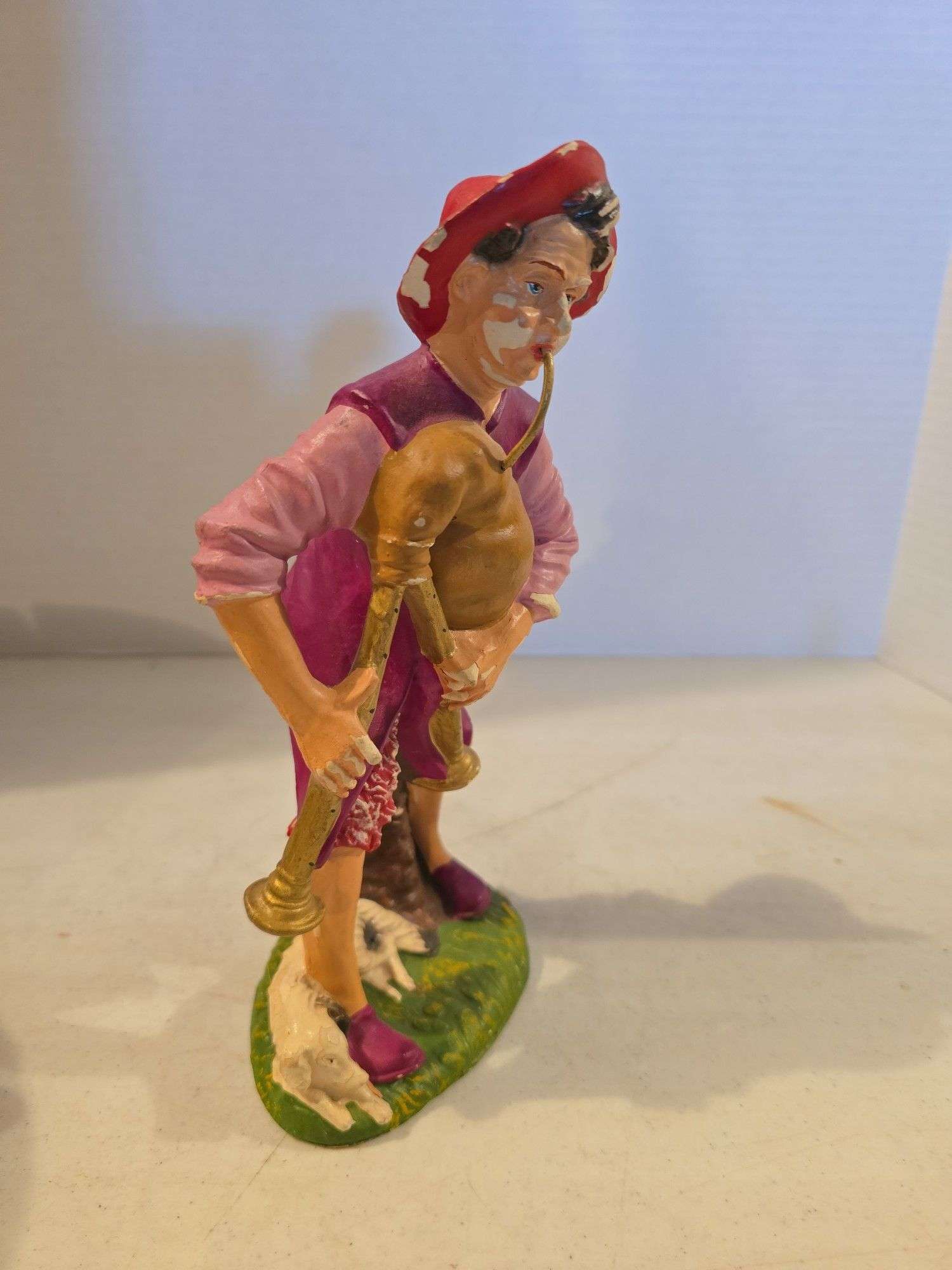 BAGPIPE PLAYER WITH DOG BANK