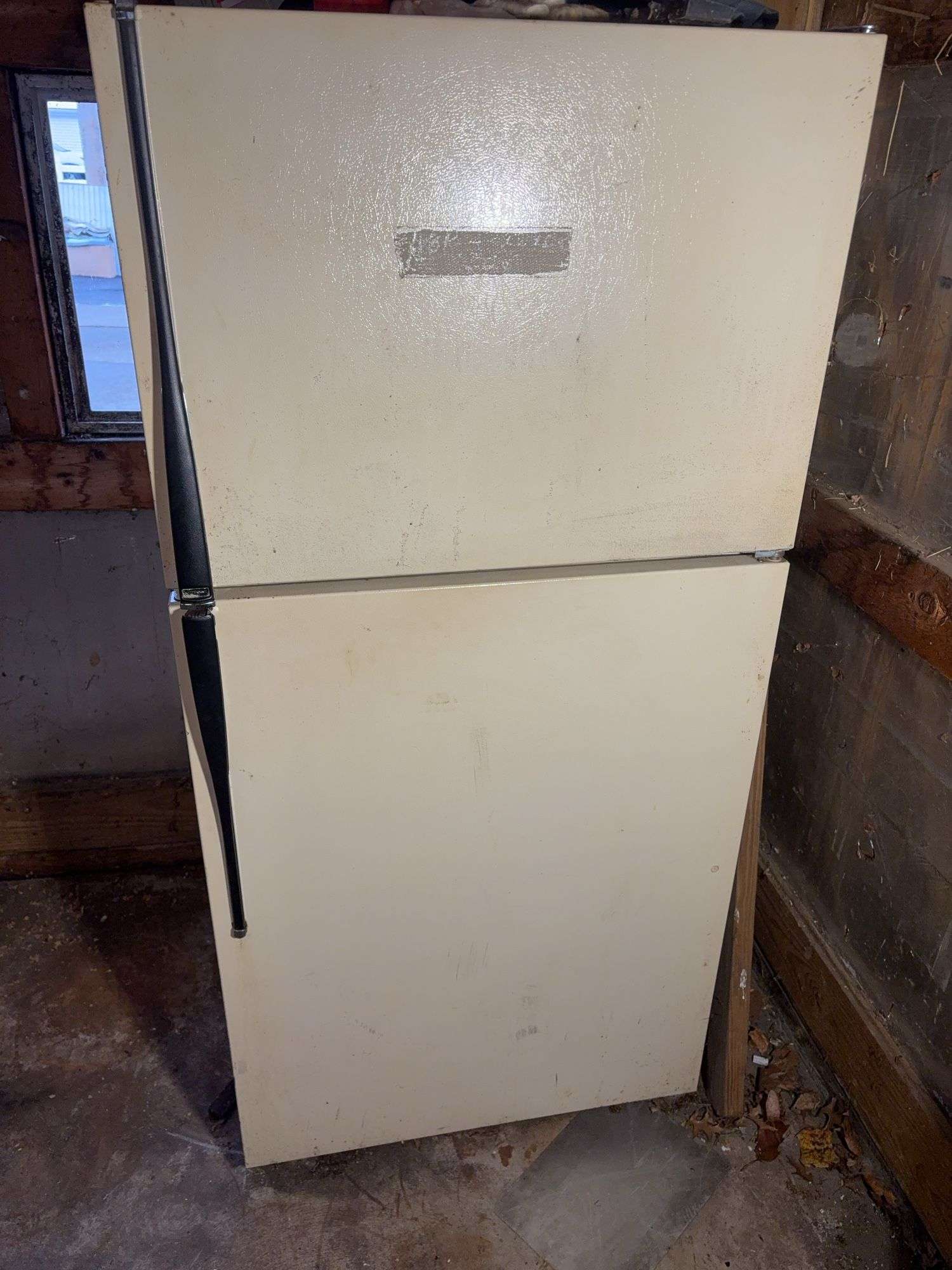 Upright fridge and freezer - works - 31" x 30" x 67"