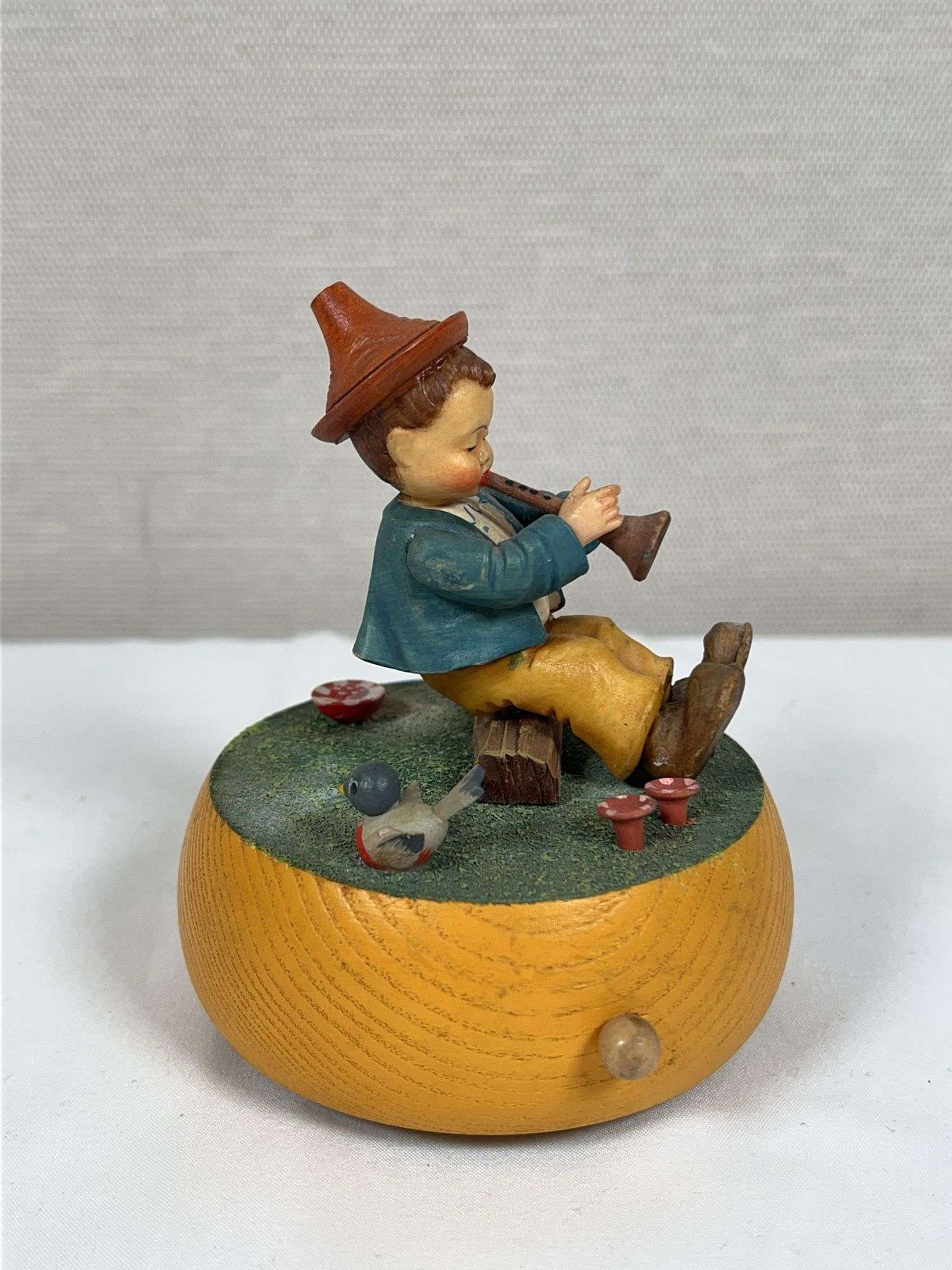 ANRI THORENS SWISS MUSIC BOX