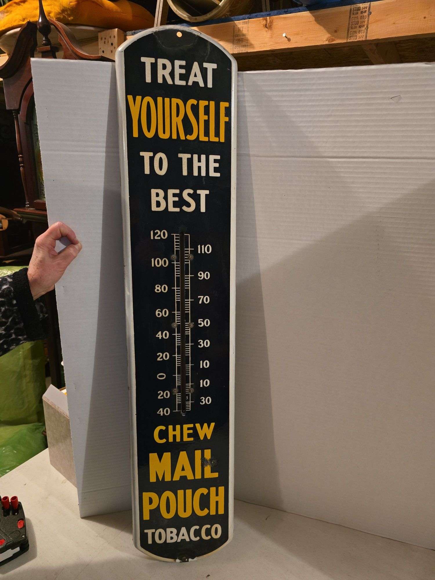 38.5" MAIL POUCH PORCELAIN THERMOMETER NO MERCURY OTHERWISE NICE