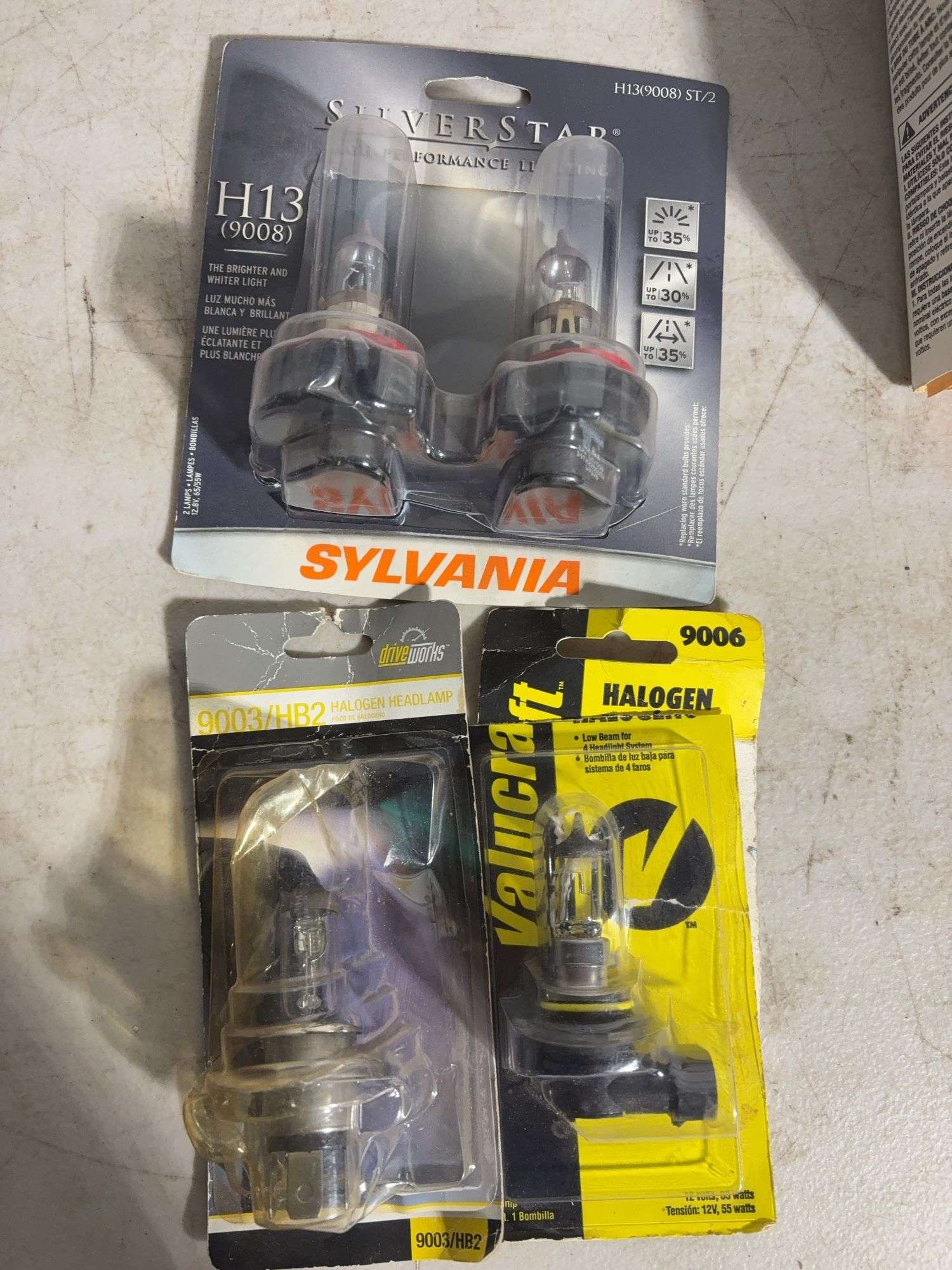 Flat of vehicle light bulbs - see photos