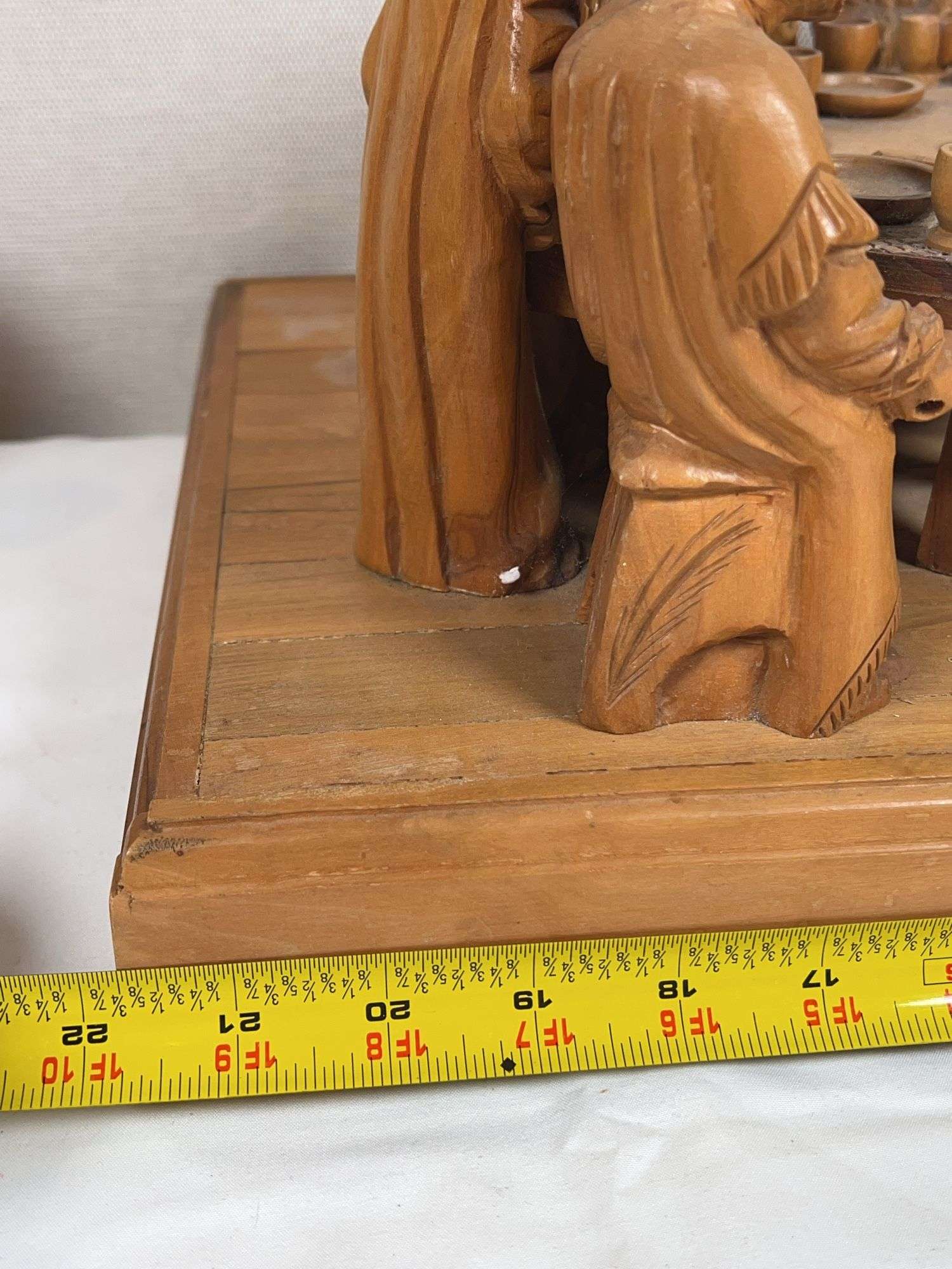 EXQUISITE HAND CARVED LAST SUPPER