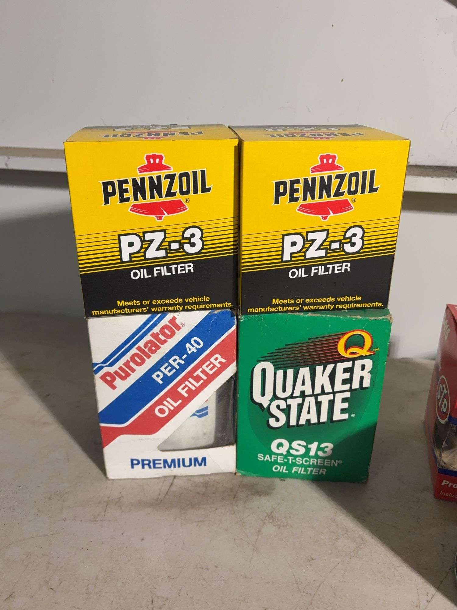 (12) Oil filters -Pennzoil, Quaker state and more