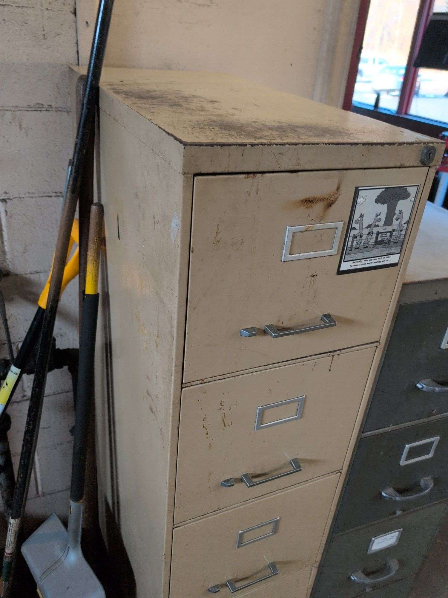 Metal filing cabinet - 15" x 28" x 61"